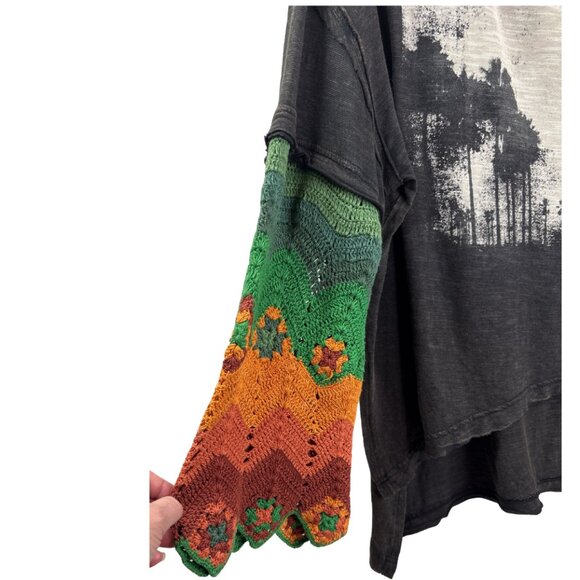 WE THE FREE Free People So Edgy Tee in Washed Black Crochet Sleeve Size XS - Picture 7 of 12